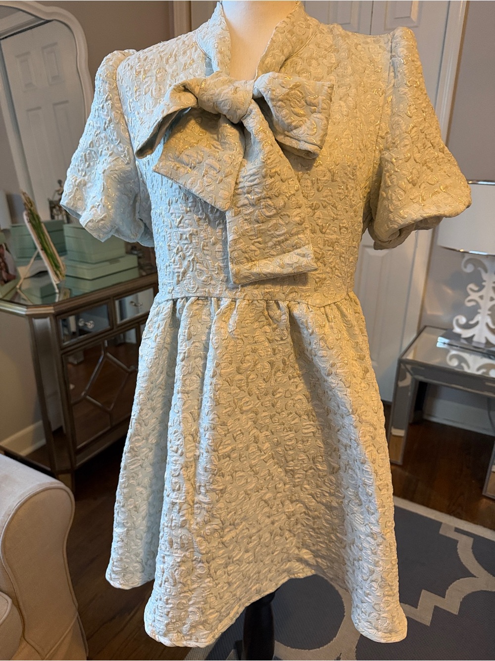 TCEC Textured Pale Blue w/ Silver-Gold Glints Bow-Tie Neck Fabulous Dress Sz Lg